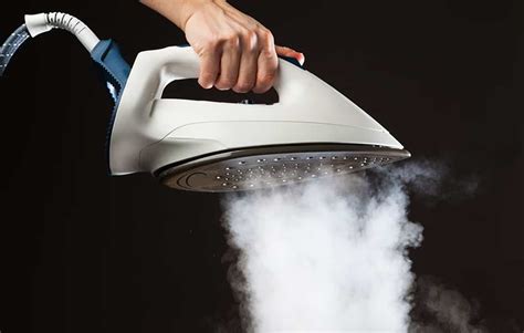 Aito Magic Iron Clear: Simplify Your Ironing Routine with the Touch of a Button